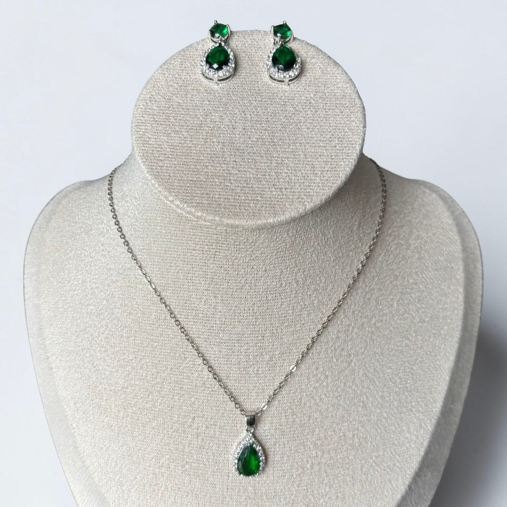 Emerald Elegant Set